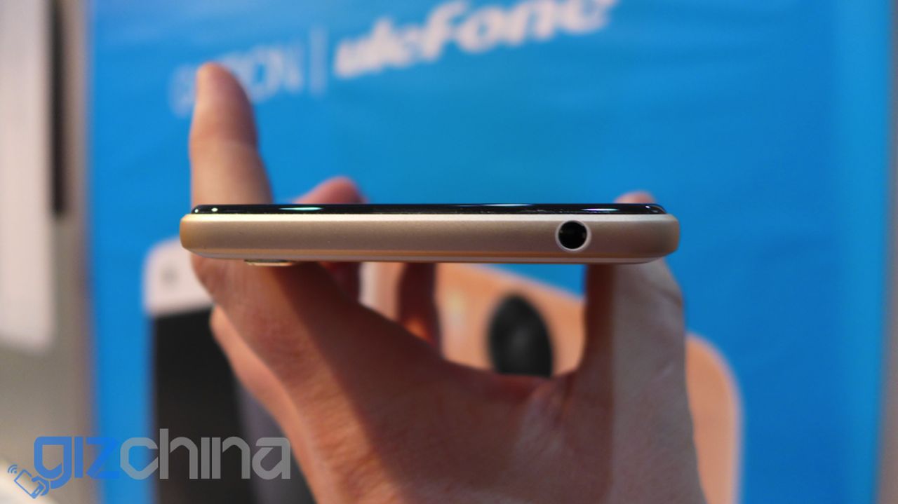 MWC 2016 : Primele imagini cu Ulefone Future, telefonul fara margini ale ecranului