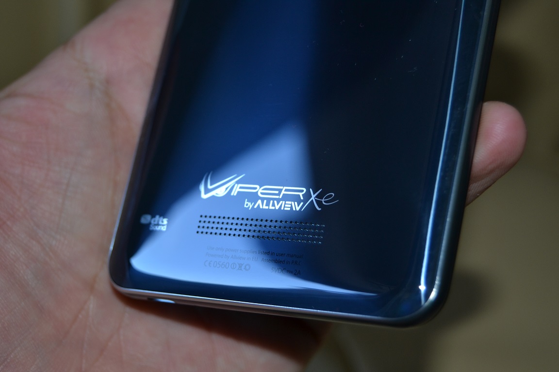 Unboxing: Allview V2 Viper Xe, telefon 4G TDD si FDD