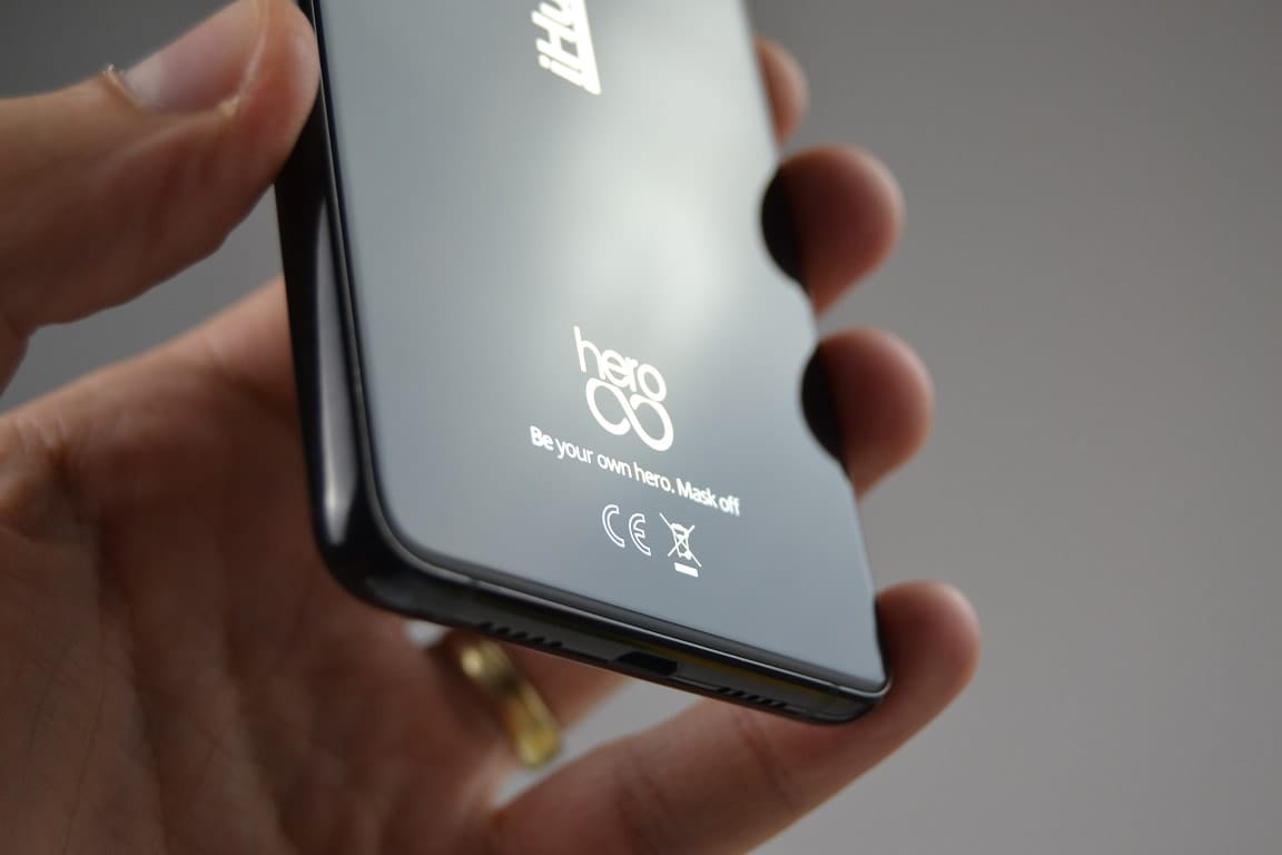 Unboxing iHunt Hero, telefon bezel less cu pret mic