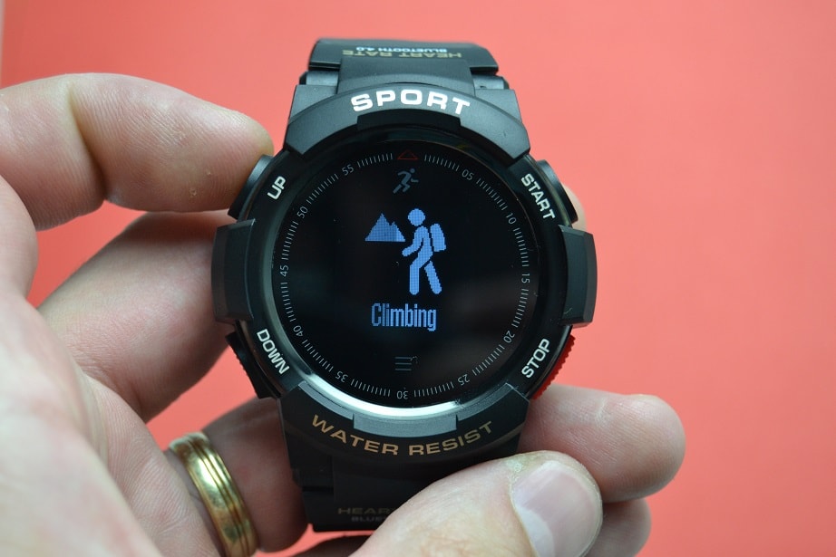 Review NO.1 F6, smartwatch IP 68 super accesibil