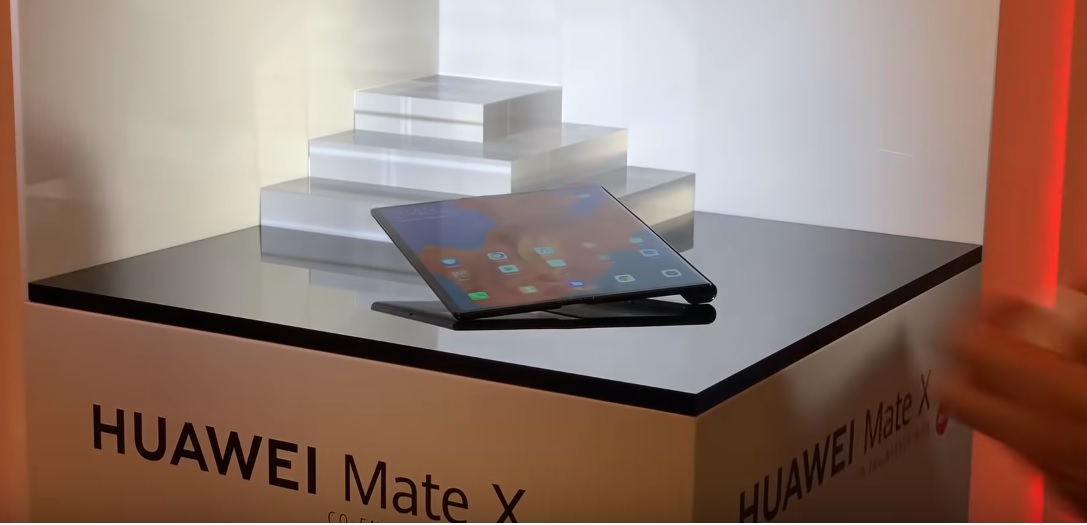 Huawei anunta MATE X, cel pliabil, sa vedem pretul si dotarile